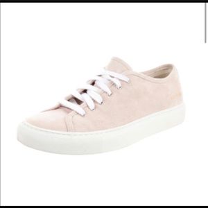 COMMON PROJECT SNEAKERS pink suede tournament low